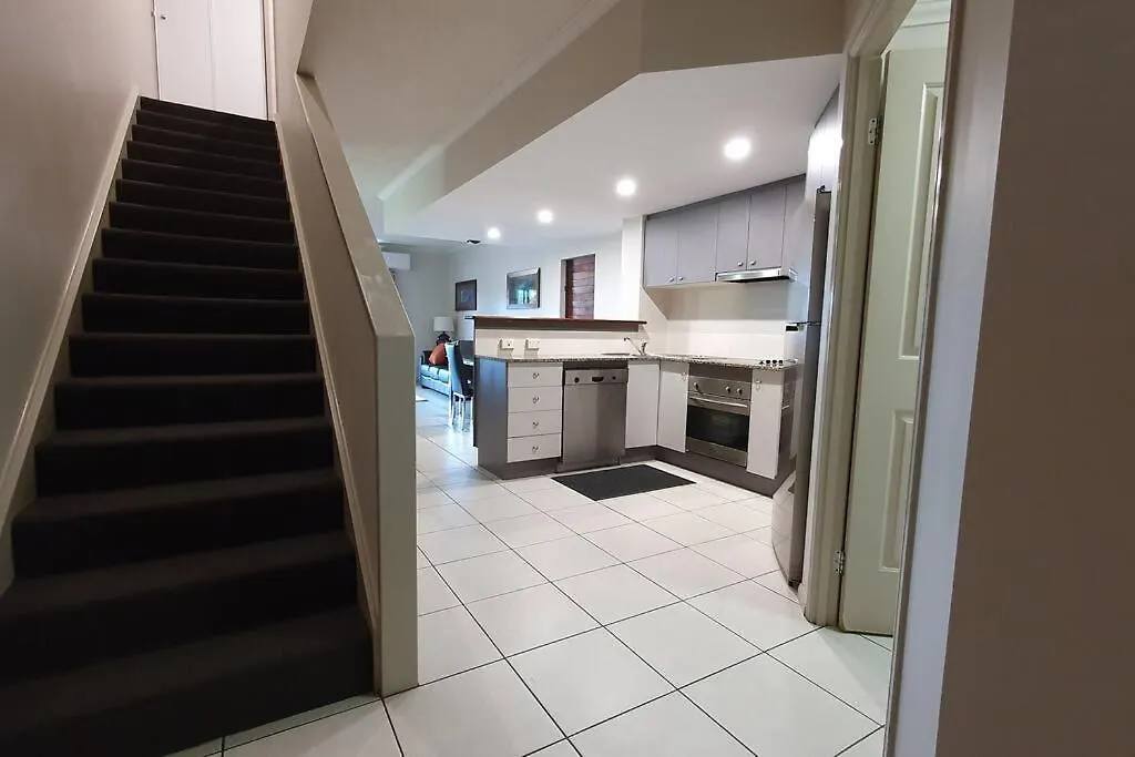 Apartment On Grafton Cairns Austrália